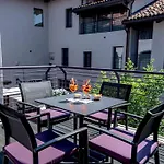 Uve & Wine Bar לינה וארוחת בוקר
