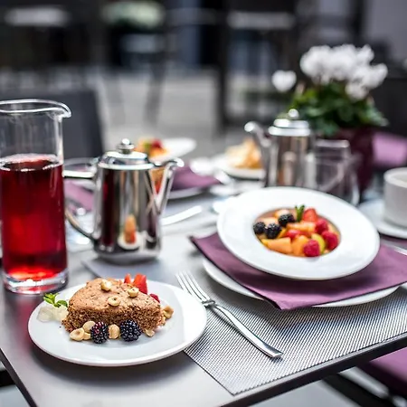 Uve & Wine Bar La Morra