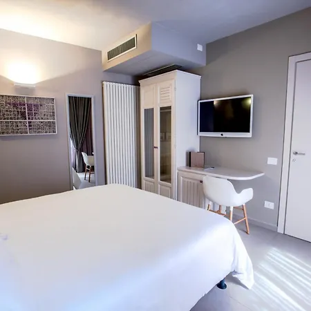 Uve & Wine Bar La Morra