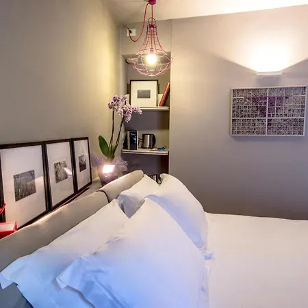 Bed & Breakfast Uve & Wine Bar La Morra