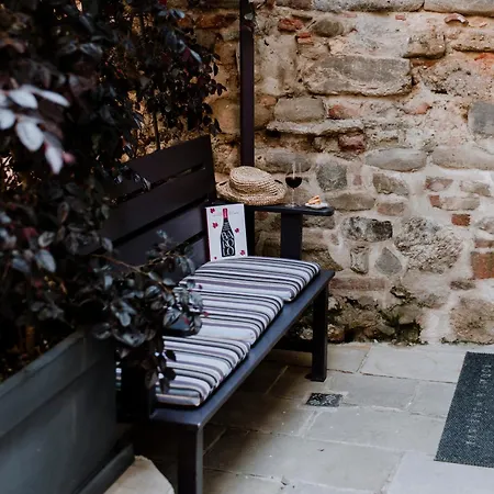 Bed & Breakfast Uve & Wine Bar