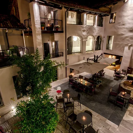 Uve & Wine Bar