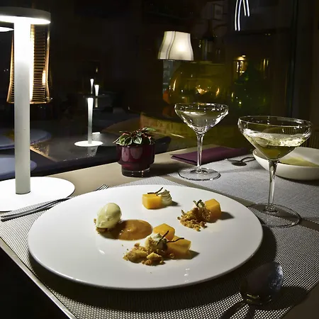 Uve & Wine Bar Bed & Breakfast La Morra