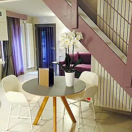 Uve & Wine Bar Couette-café 4*