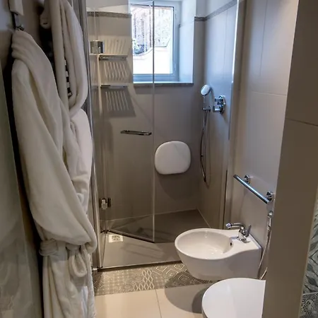 Uve & Wine Bar 4* La Morra