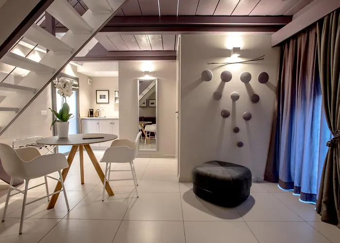 Uve & Wine Bar 4* La Morra