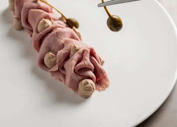 Uve & Wine Bar Oda ve Kahvaltı 4*