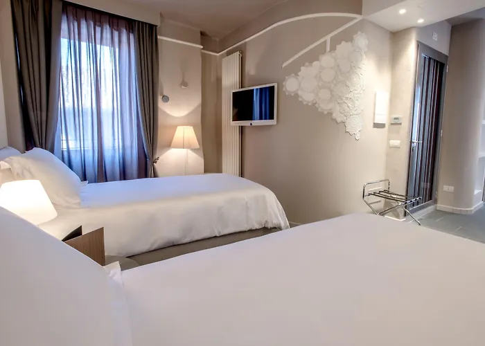 Uve & Wine Bar La Morra