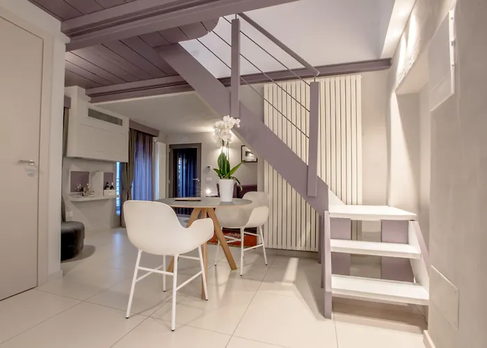 Uve & Wine Bar La Morra