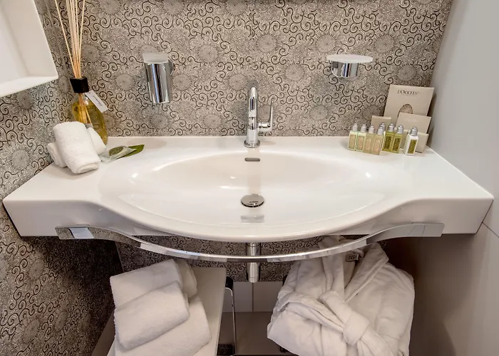 Oda ve Kahvaltı Uve & Wine Bar 4*