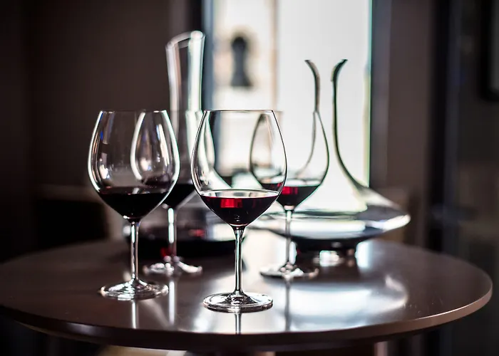 Oda ve Kahvaltı Uve & Wine Bar La Morra